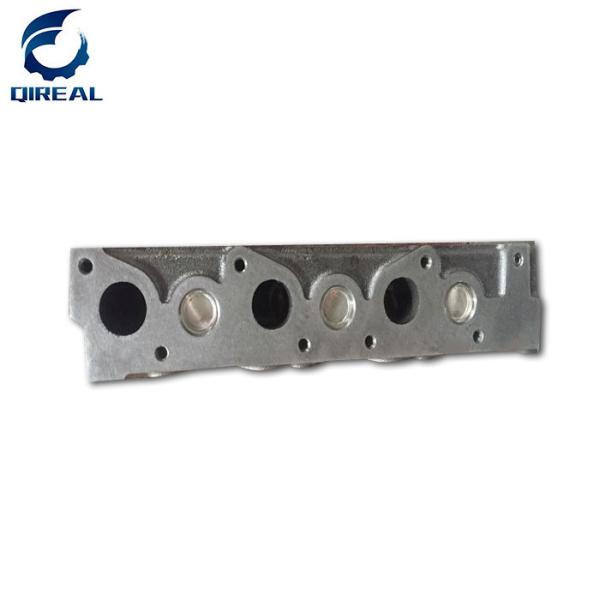 D1703 Excavator Diesel Engine Parts 1A033-03042 Cylinder Head
