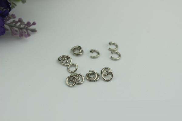 Manufacturing cheap fashion light gold small wire iron round metal buckles 5 mm