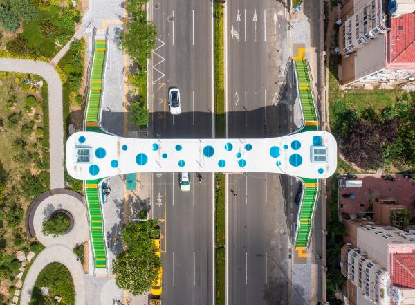 Prefabricated Steel Structure Pedestrian Overpass H Beam I Beam Customizable Bridge