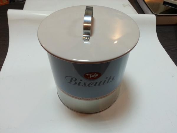 Recipientes da lata do produto comestível dos biscoitos/biscoitos de Jala com o punho na parte superior