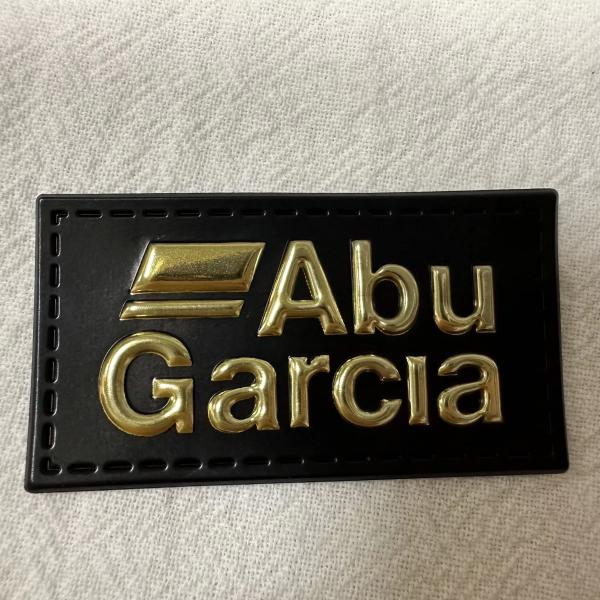 Waterproof Custom 3D TPU Heat Transfer Patches Gold Clothing Patches High Frequency Logo Hook And Loop