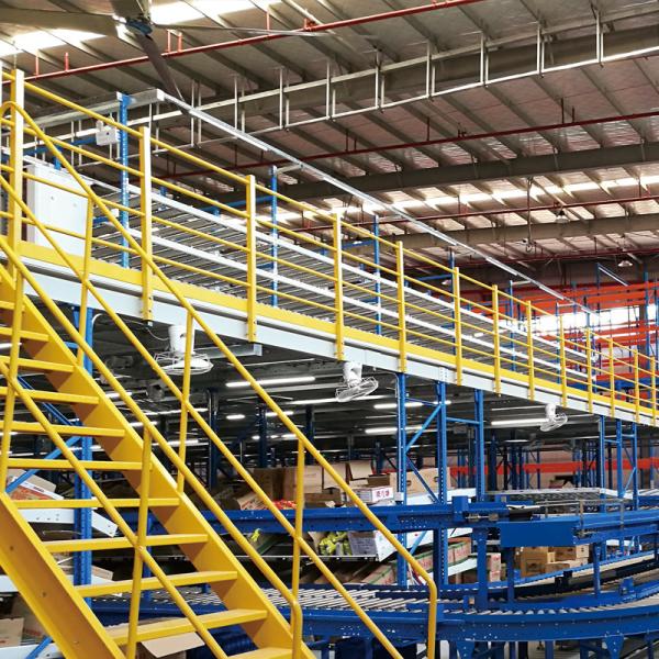 Equipamento de armazenamento de material de construção