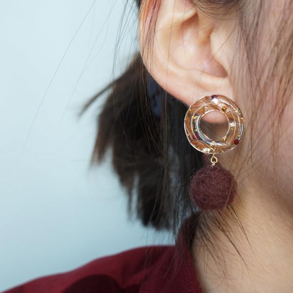 Christmas Tale Wild Flower Felt Ball Blanket Ball Ring Green Ear Stud / Resin Ear Clip For Christmas