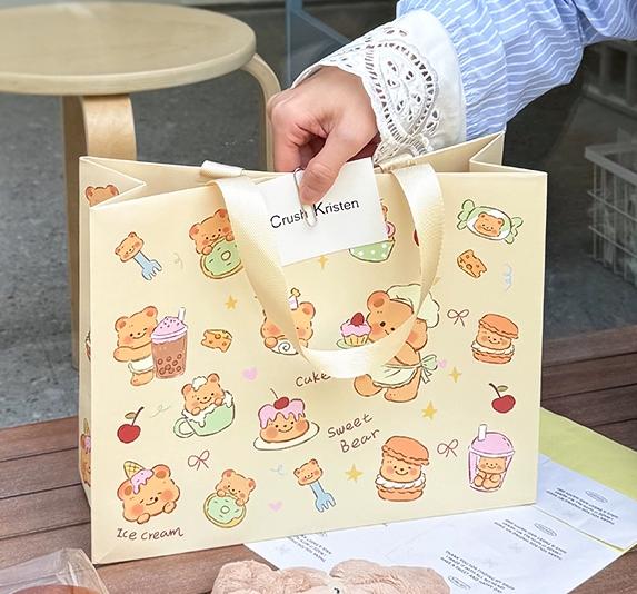 Custom Printed Paper Bags for Clothing Boutique Gifts Packaging