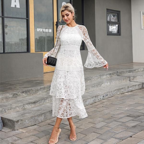 Рукав высокого воздушного шара платьев шнурка дам шеи длинный зашнуровывает платье с эластичными тумаками