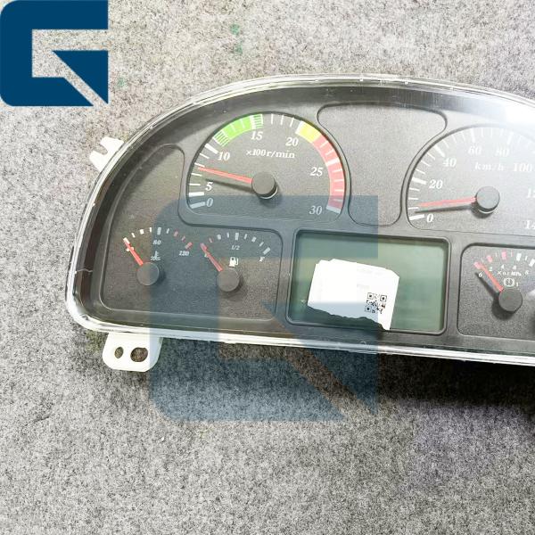 El panel de instrumentos del tablero de instrumentos del camión