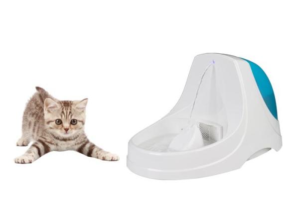 Dog / Cat Electric Pet Water Fountain Blue With 1.5W Power Consumption