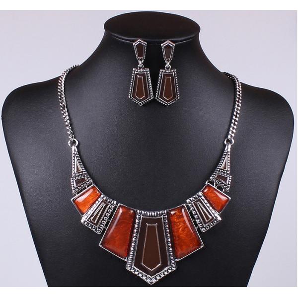 Hot new imitation stone resin plus drip Necklace with earrings