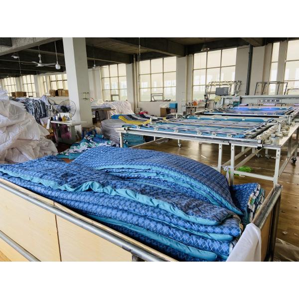 Hotel 100% Cotton Embroidered Duvet Cover Bedding Set 4 Piece with 40 Fabric Count