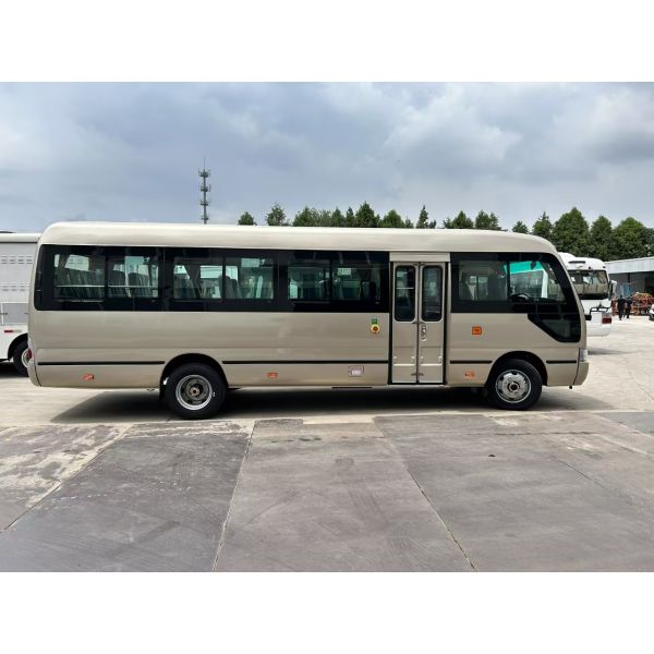 New Coaster Bus 31 Seater Diesel Commercial Business Coach Commuter Shuttle Buses Diesel Cum-mins Engine