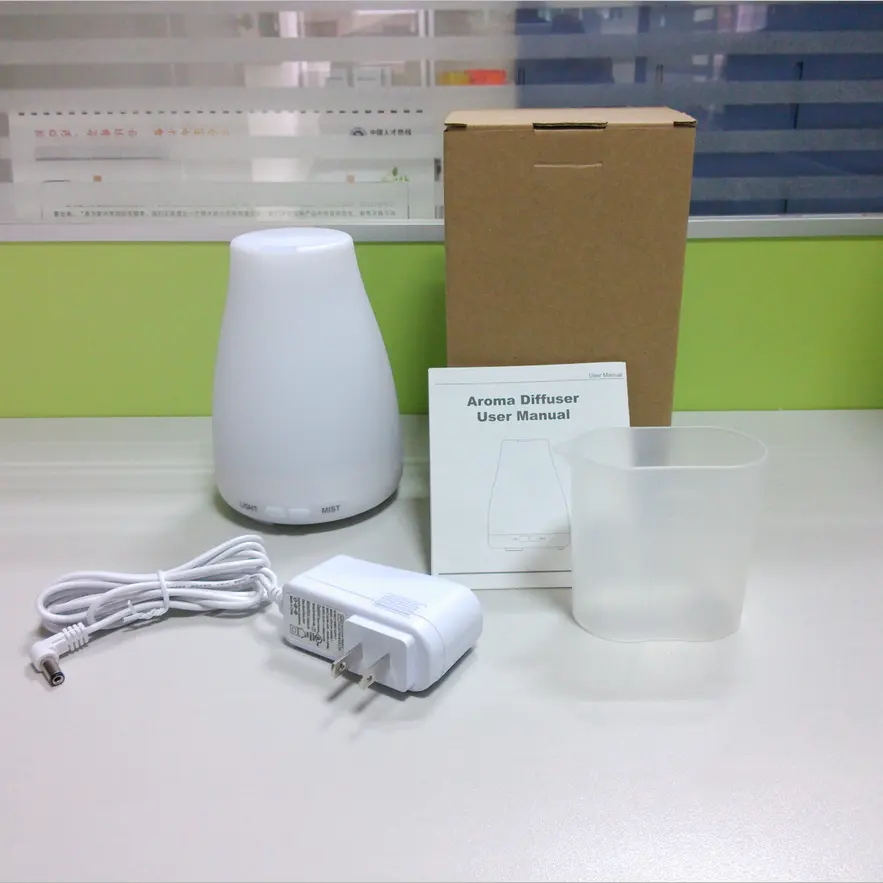 Portable Innogear Essential Oil Diffuser Ultrasonic Aroma Diffuser Urpower Diffuser 100ml with Color LED Lights Changing