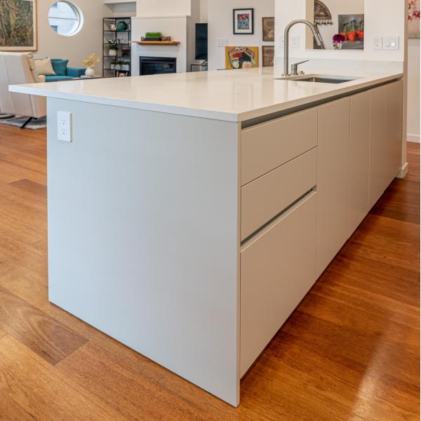 Light Grey Modern Kitchen Cabinet Dining Room Pre Made Lacquer Handless Kitchen Cabinet