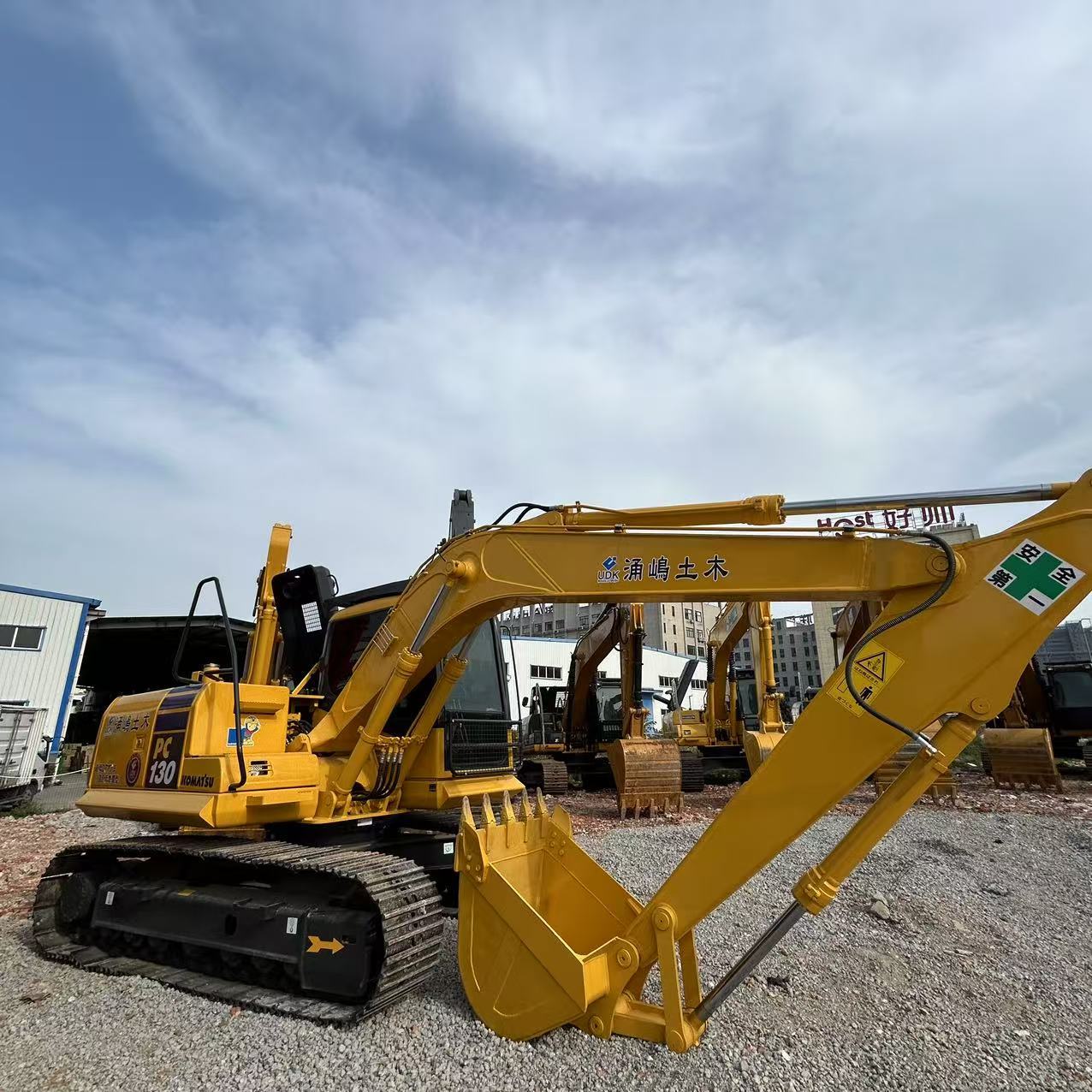 Japanese Original Komatsu 130 PC130 Crawler Excavator PC130-7 Farm Excavator 13 Ton PC130-8 Used Excavator for Sale
