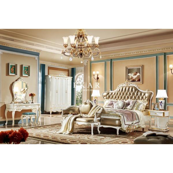 European Luxury Royal Antique Wooden Carving Bedroom Furniture King Size Bed