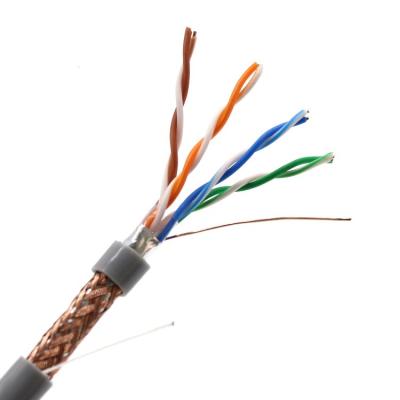 24AWG o cabo ethernet da rede CAT5E 4 pares do PVC 4 emparelha o CU CCA de 0.5mm