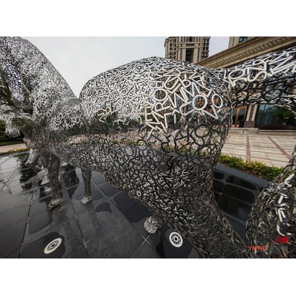 Welding Technique Stainless Steel Horse Sculpture for Urban Art Installation in Europe