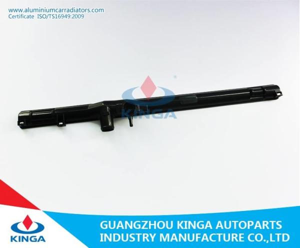 Aluminum Radiator Plastic Tank Toyota Lexus IS200/IS300'99 Auto Car PA66