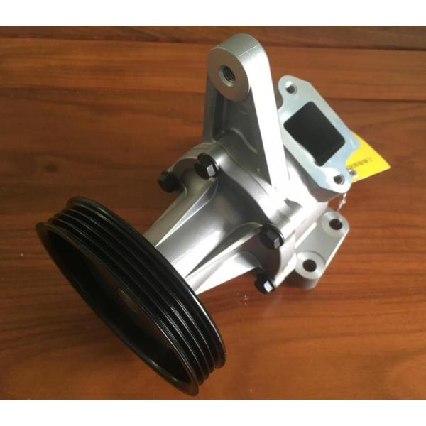 Auto Engine Water Pump 9052806 for GM Wuling N300 N300P N200 N109 N108 N107 N1 D150