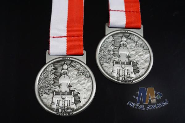 Old Tower 3D Effect Custom Award Medals With Red / White Ribbon 50 * 3mm