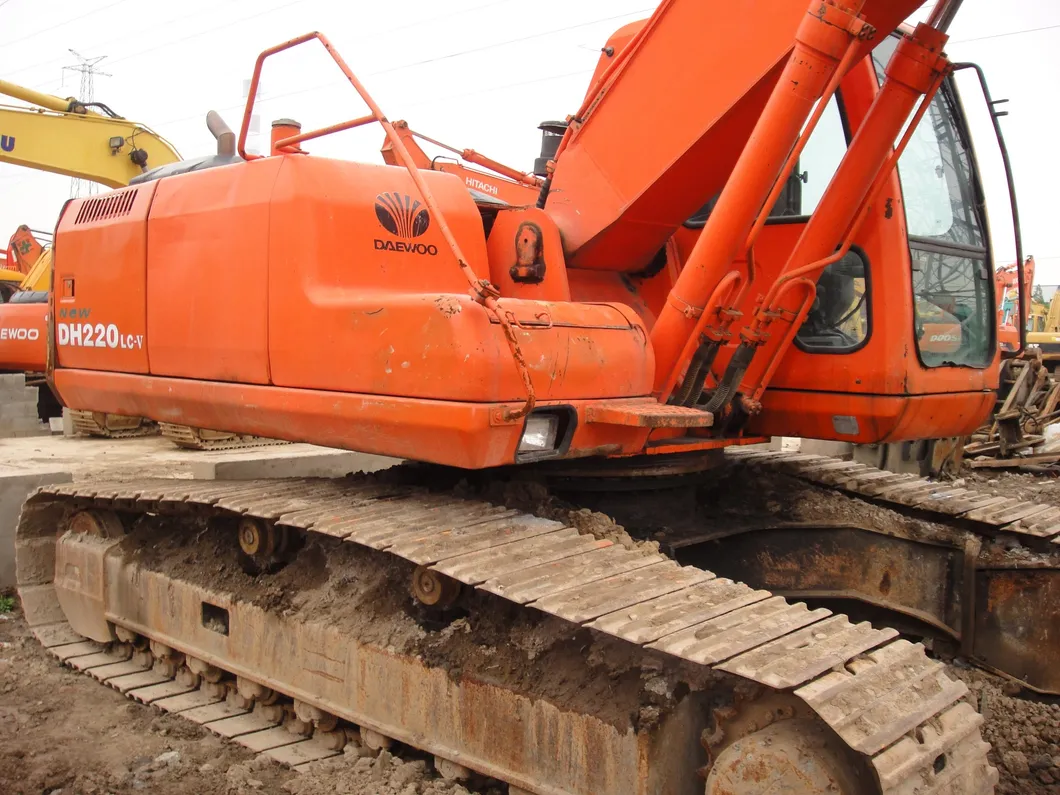 Excavadora de rastreo usada Daewoo Dh220 de segunda mano Excavadora hidráulica de retroexcavadora con calidad