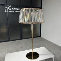 Centros de cristal de color dorado para centros de bodas