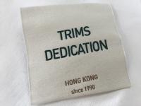 L'habillement tissé par brocard de fil de coton marque la haute densité beige de fond