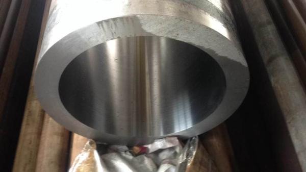 Industrial Carbon Steel Seamless Pipes Round Shape Cold Drawn / ID Honing