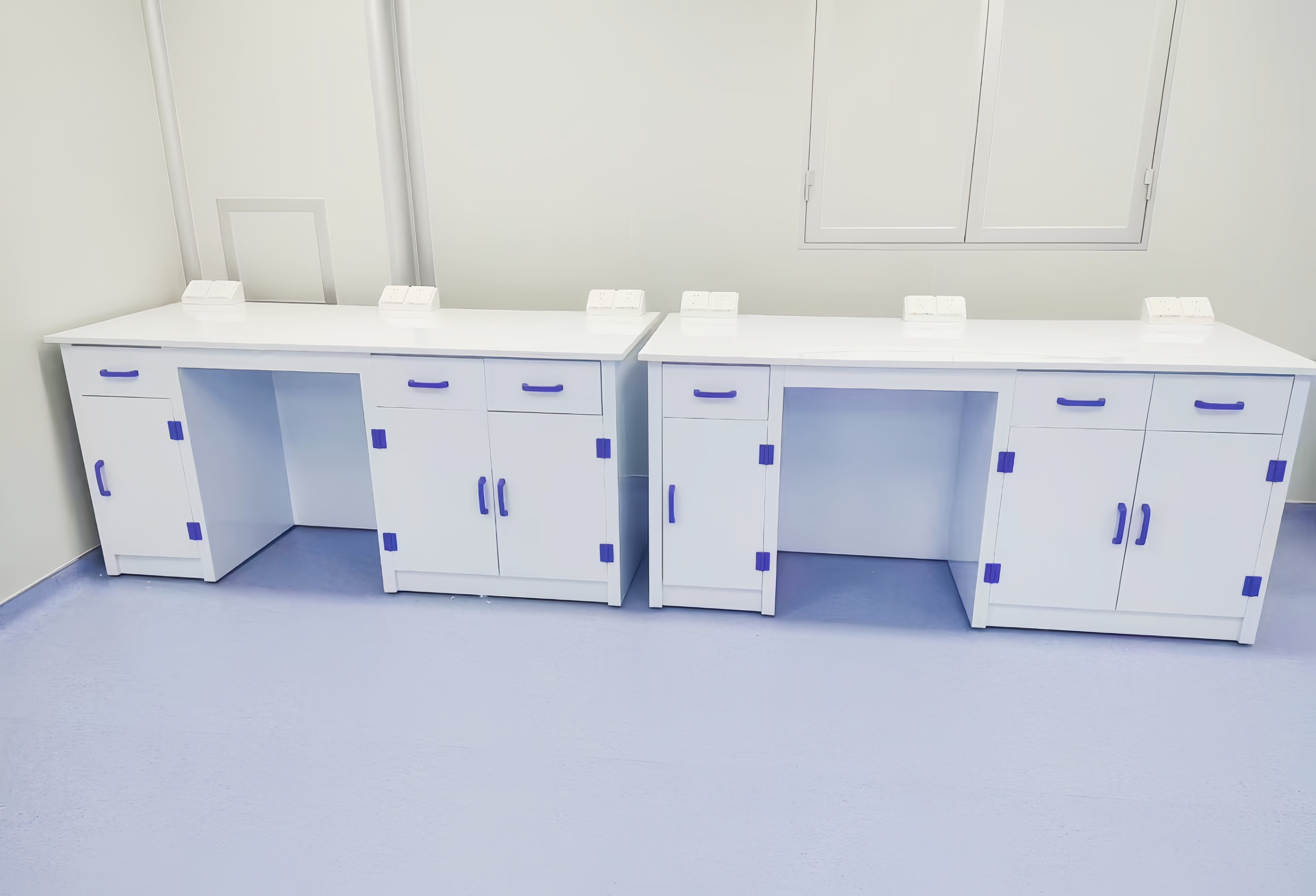PP Lab Work Bench Corrosion Resistant Modular Lab Benches White With Double Layer Storage Rack