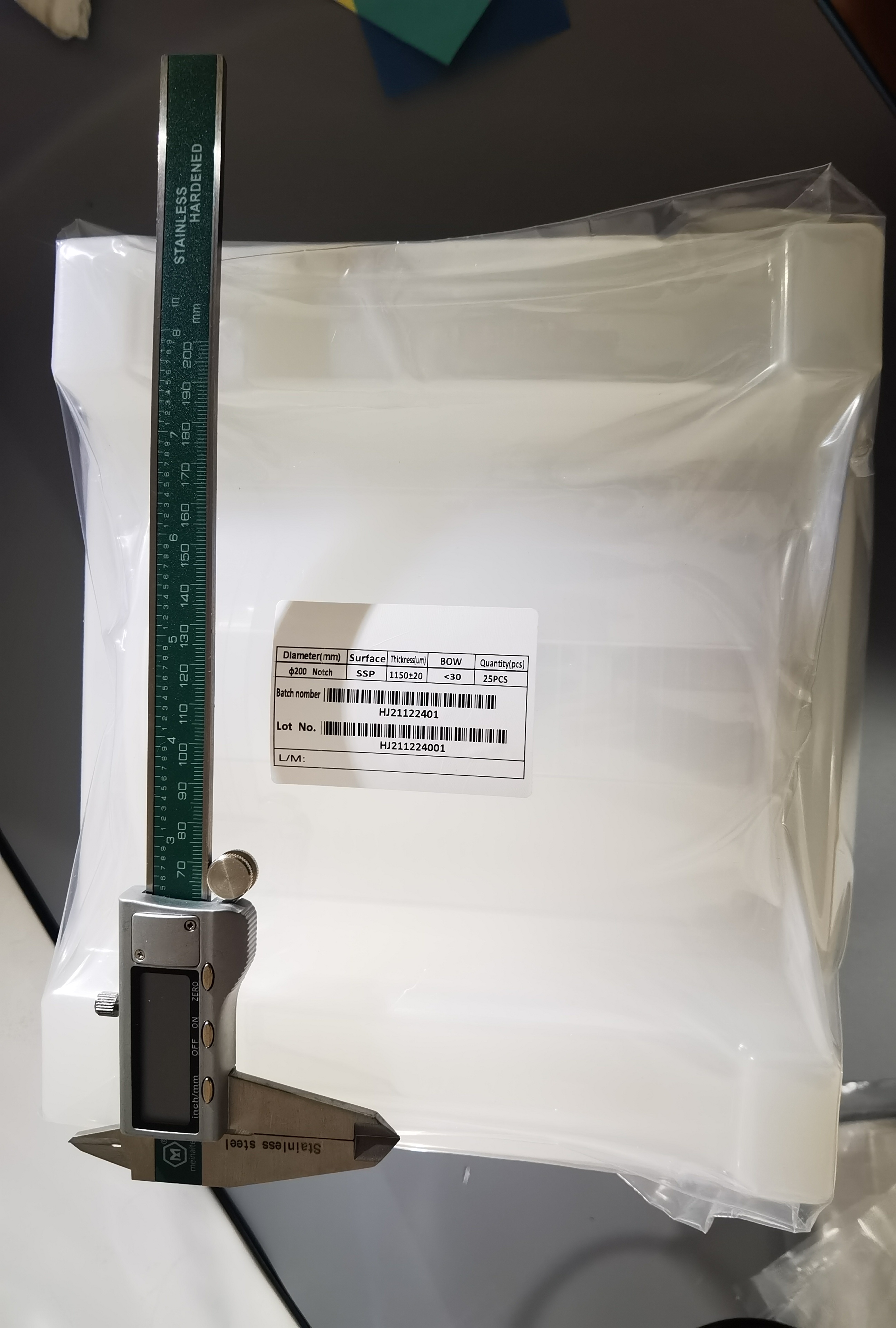 Субстрат 8inch Dia200mm несущей вафли одиночного Кристл сапфира C-самолета Al2O3 99,999%