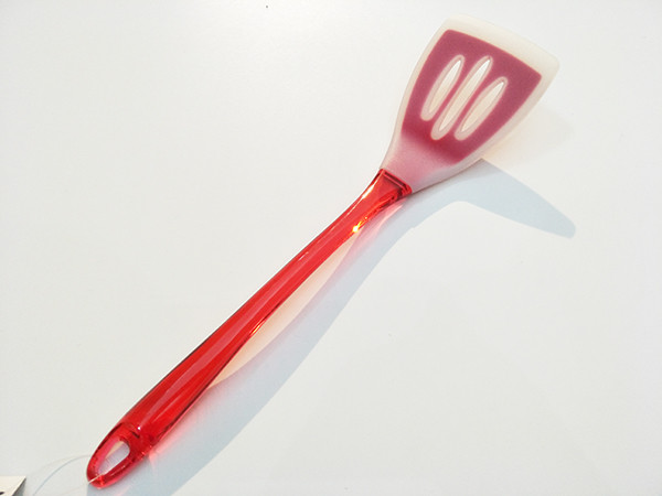 Fashionable plastic handle 7pcs silicone kitchen utensil sets with plastic handle