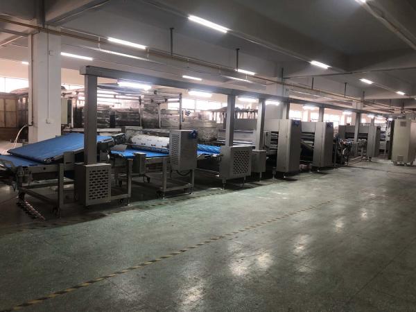 La solution clés en main a relevé la chaîne de production plate de pain de pizza