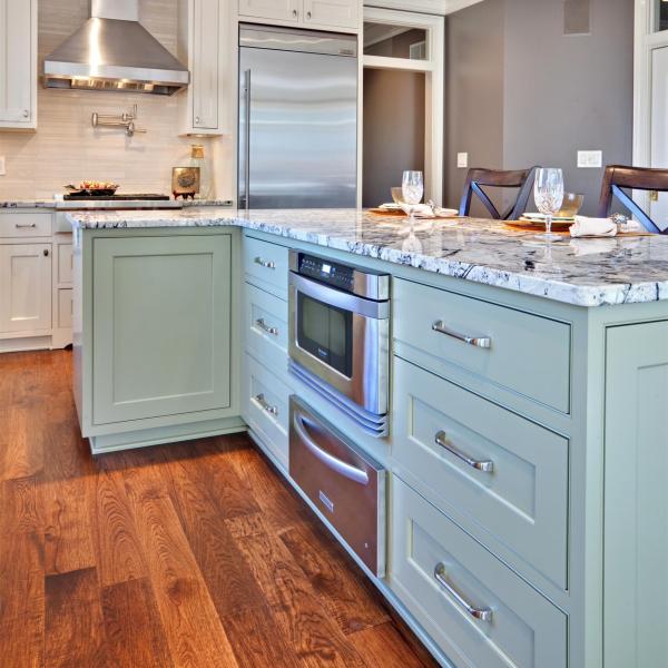 RTA Solid Wood Villa House Furniture White And Green Shaker Style Kitchen Cabinet With Counter Top