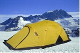 Double Layer Outdoor Snow Mountaineering Tents with Strong Waterproof Aluminum 9.5mm Pole YT-AT-12006