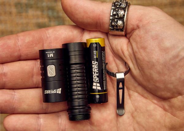 Outdoor Sports Mini LED Camping 1000m Waterproof Torch Light