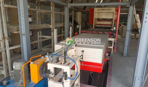 Machine de laminage de plaques de plâtre en PVC