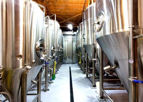 7BBL Craft Brewing Equipment SS304 Material For Beer Fermentation CE Certification