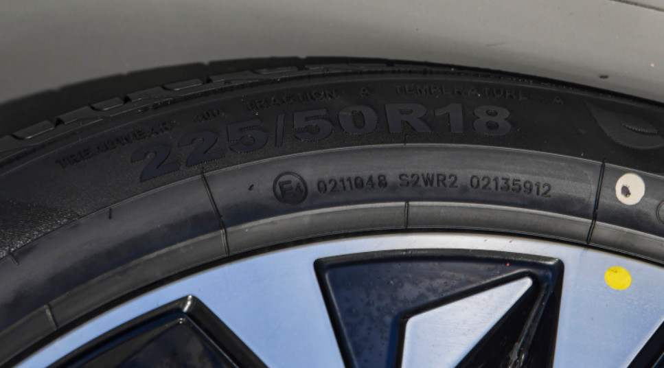 Автомобиль места двери 5 средства 4 700km долгосрочной RWD версии BYD Searl 2022 чистый электрический