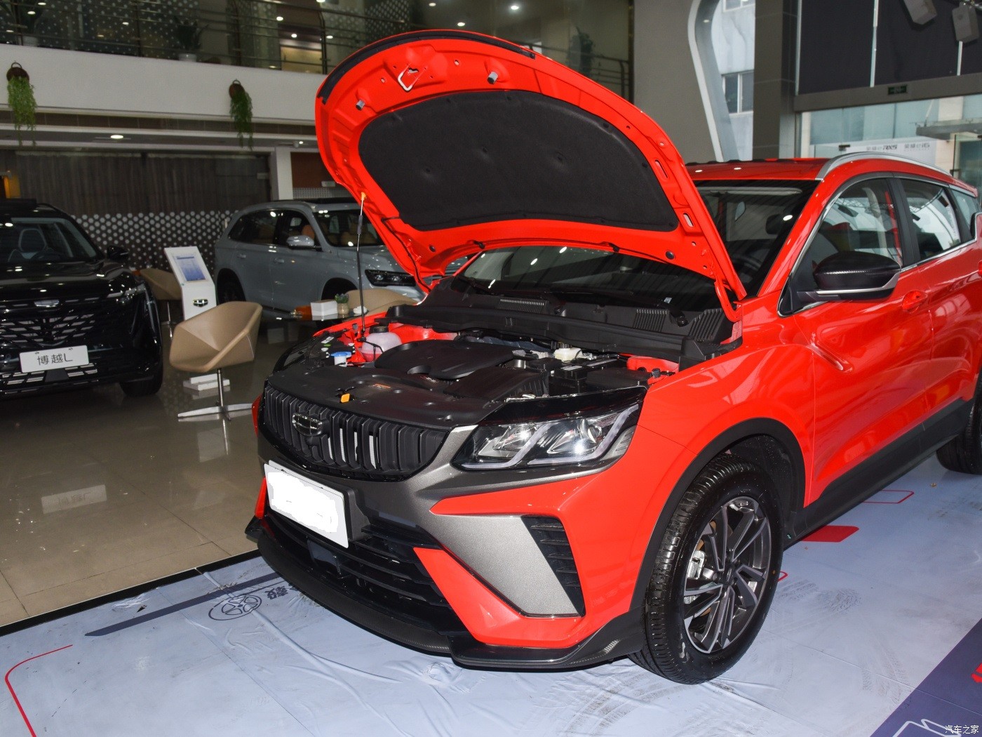 Geely Binyue Coolray Бензиновый автомобиль Новый внедорожник Maunal 1.4T 1.5T Красный цвет