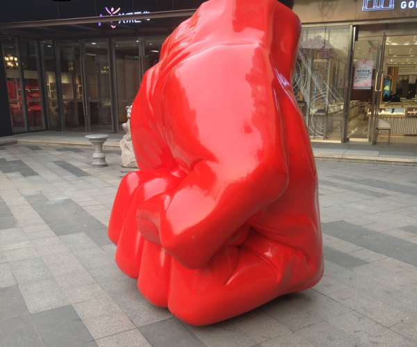 Custom Decorative Fiberglass Fist Sculpture Life Size Sculpture Metal Statue Manufacturer/Factory