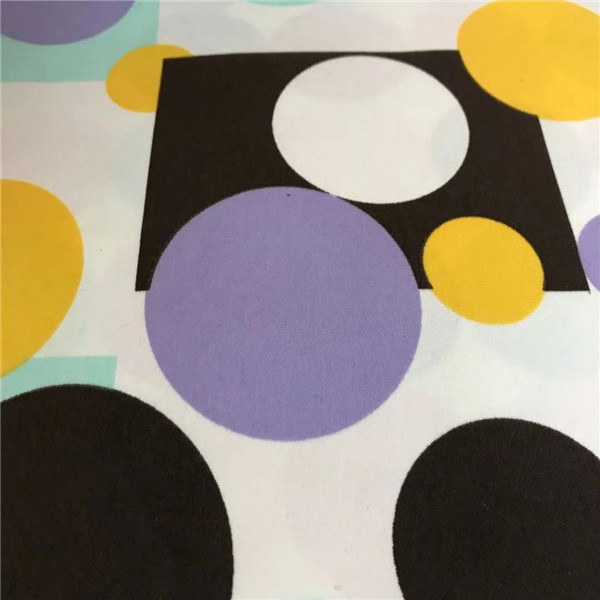 75DX150D напечатало ткань 100 полиэстер ткани 135gsm 150cm Microfiber водоустойчивую