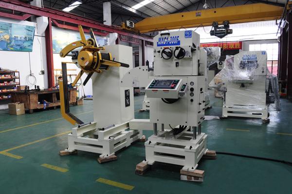 Automatic Stamping Die Mandrel Unwinding Coil Coated Roll Straightener Decoiler Feeder