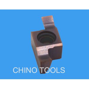 Grooving insert