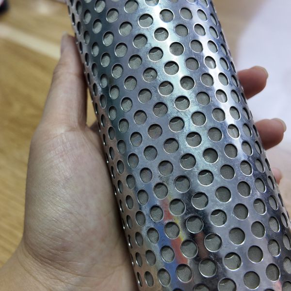 Custom sized Stainless Steel Perforated Cylindrical Filter Cartridge