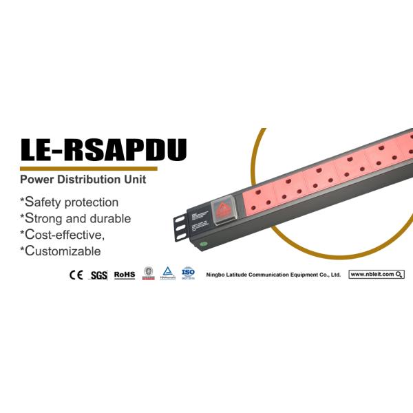 Niveau de protection IP20 Serveur rack RSA PDU Voltage d'entrée 16A Courant de sortie Pour les centres de données