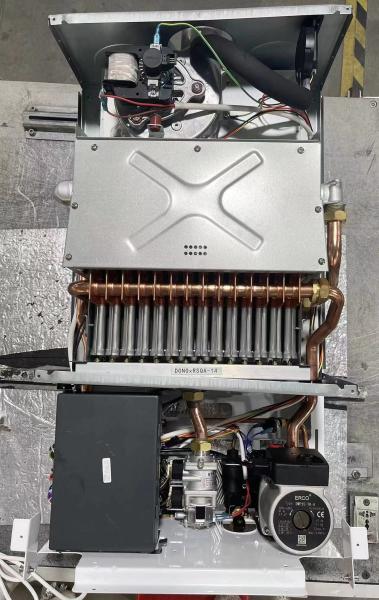 EMC GAR テスト リモート・コントロール壁に取り付けられたガス ボイラー ステンレス鋼 26KW