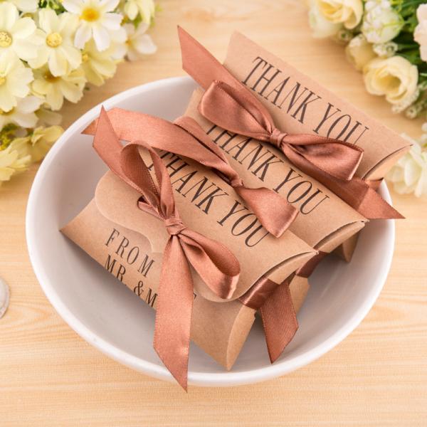 OEM ODM Brown Food Takeaway Boxes Candy Chocolate Small Pillow Box With Ribbon