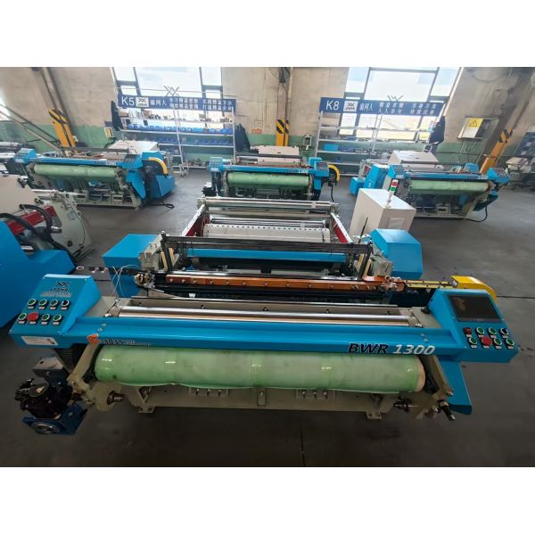 High Output Wire Mesh Weaving Machine Precision 1300B 4T Weight