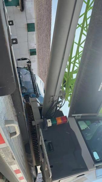 2021 Used Zoomlion 50t Truck Crane / Mobile Crane ZTC500A552 With Weichai Engine