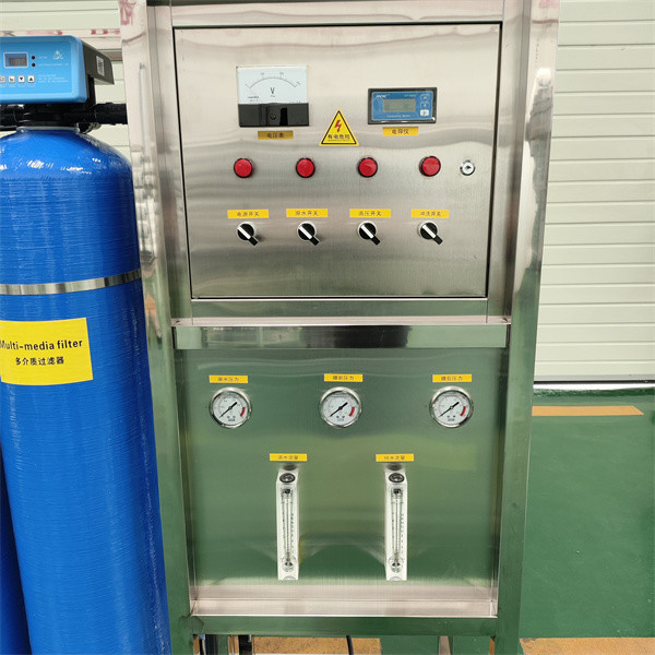 Китайская коммерческая система фильтрации воды 500LPH RO для очистки воды Чистая вода