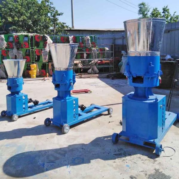 Feed Small Wood Pellet Mills Home Use 600kg/ H 400kg/ H Environmental Friendly